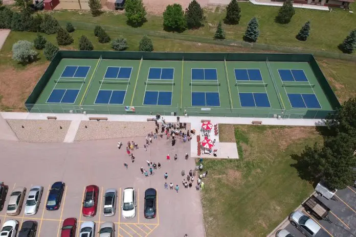 Canyon Lake Pickleball Club Offers Scholarships to Students