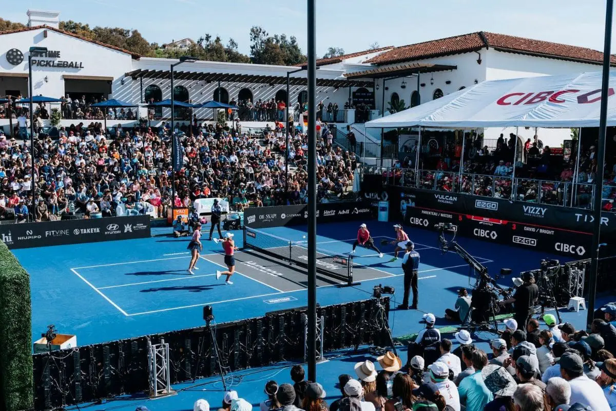 Men and Women Doubles Race to CIBC Finals