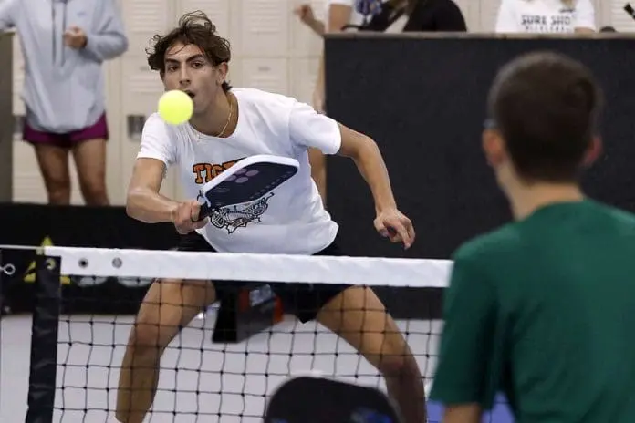 Illinois High Schools Embrace Pickleball