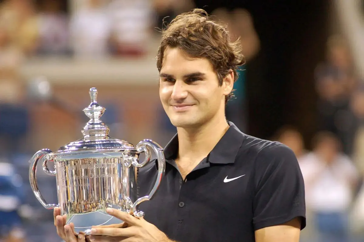 Roger Federer Tries Pickleball