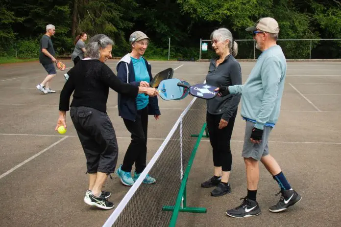 Whidbey Island Pickleball Enthusiasts Gears Up