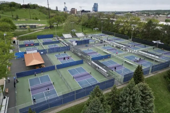 Best Outdoor Pickleball Courts in Grand Rapids (2)