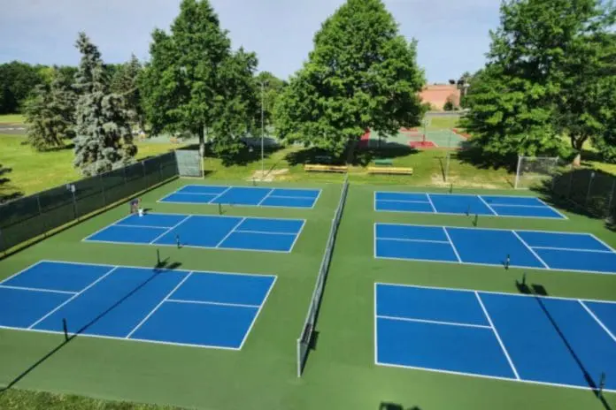 Clarence Park Adds 6 New Pickleball Courts