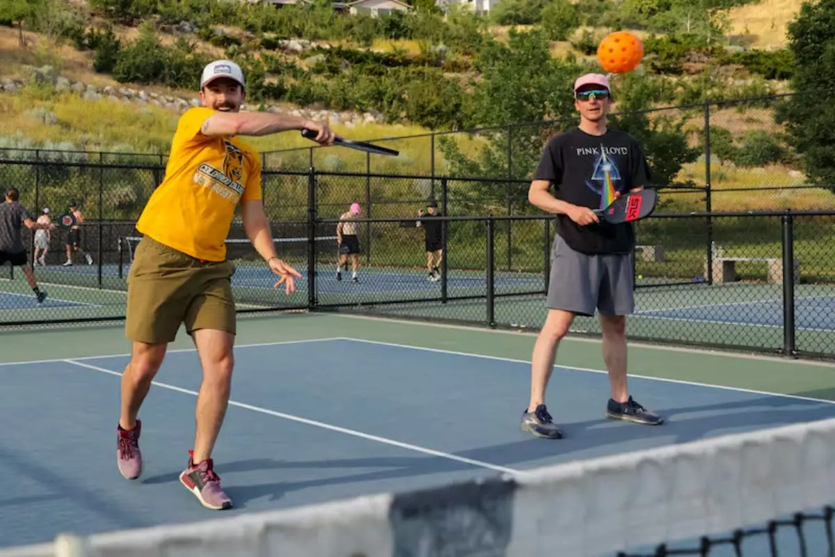 Golden Hills Board Advances Pickleball Courts 