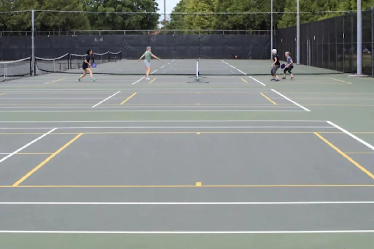 Montreal's Premier Members-Only Pickleball Courts