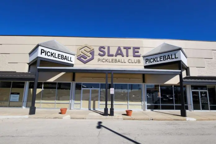 Slate Pickleball Club in Northbrook