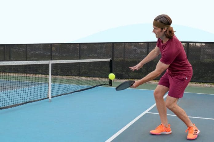 Cross Court Dinking in Pickleball