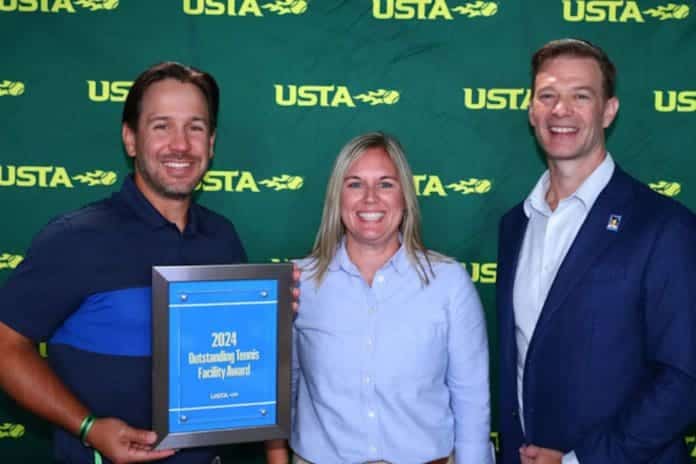 Denton Tennis and Pickleball Center Wins USTA Award