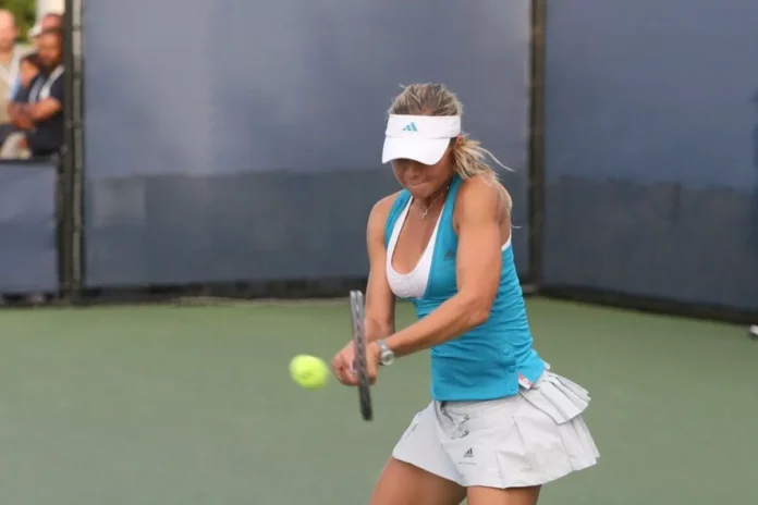 Master the Two-Handed Backhand Like a Pro