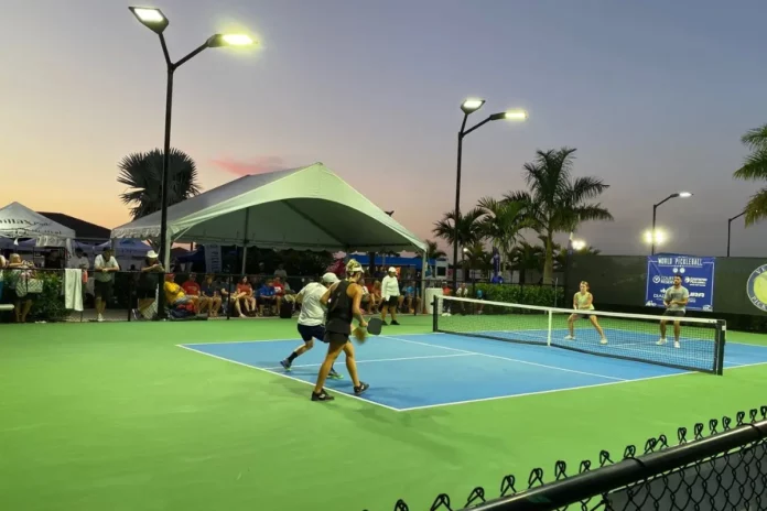 Pickleball Courts at Corliss Park Light Up