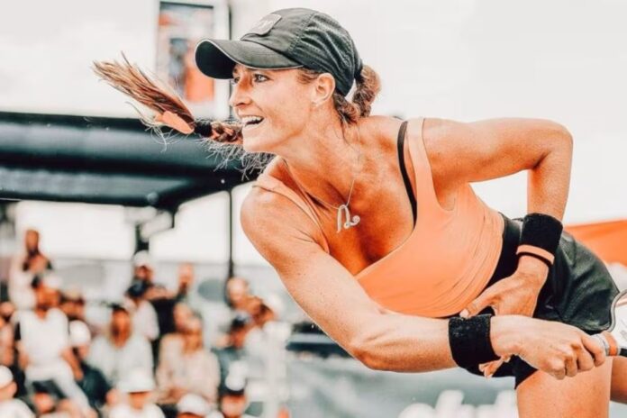 How to Serve with Consistency in Pickleball
