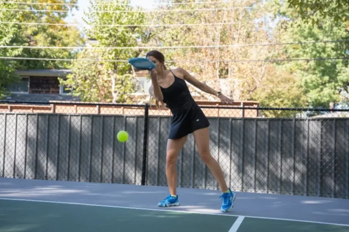 Mastering the Pickleball Lob