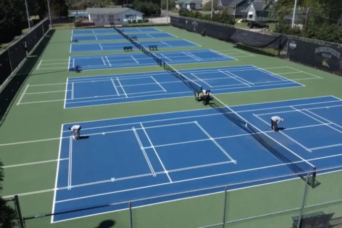 Pickleball Takes Center Stage at Lakeshore Park