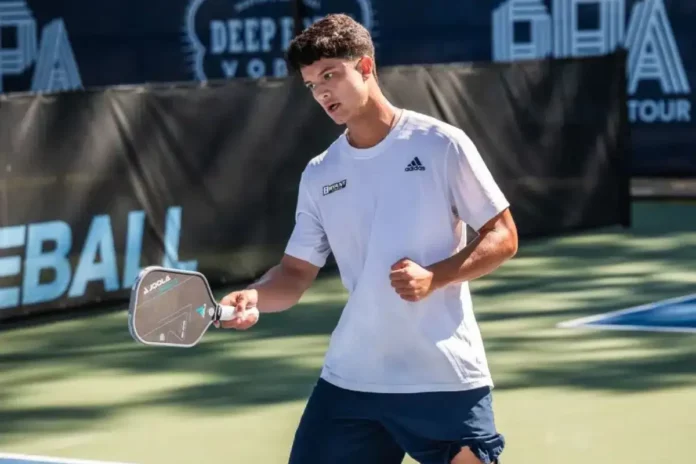 Ryan Fu's Two-Handed Backhand Speed-Up Shot Ryan Fu's Two-Handed Backhand Speed-Up Shot