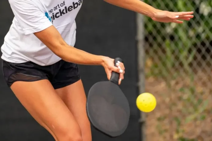 Beginners to Master the Serve Return in Pickleball Beginners to Master the Serve Return in Pickleball