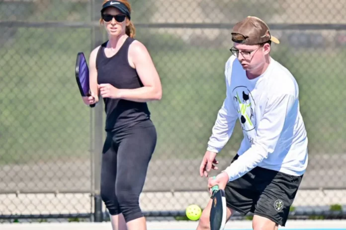 How Dinking Transforms the Pickleball Game How Dinking Transforms the Pickleball Game