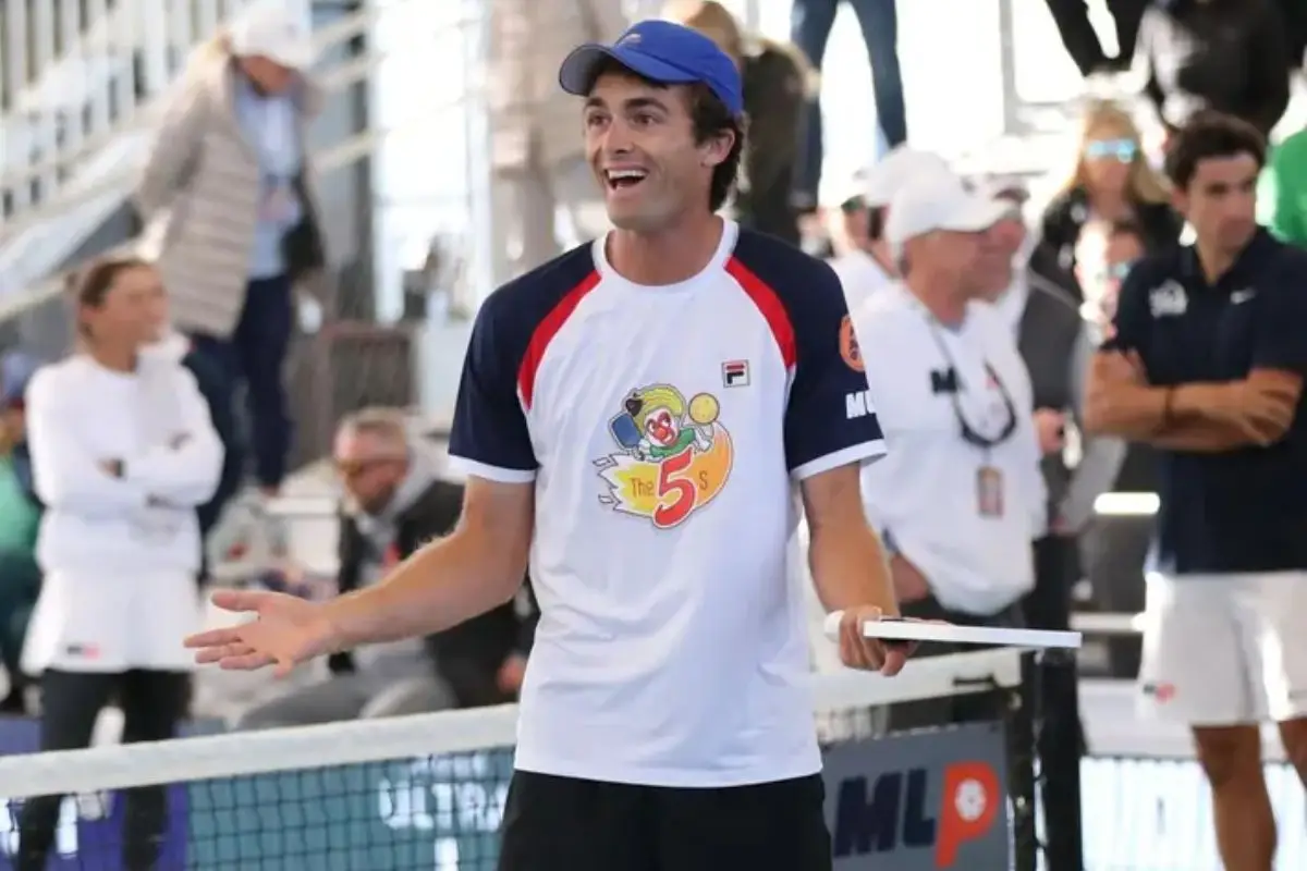 How to Master the Two-Handed Backhand Dink