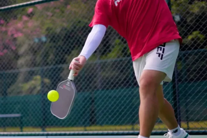 Serving Wide in Pickleball