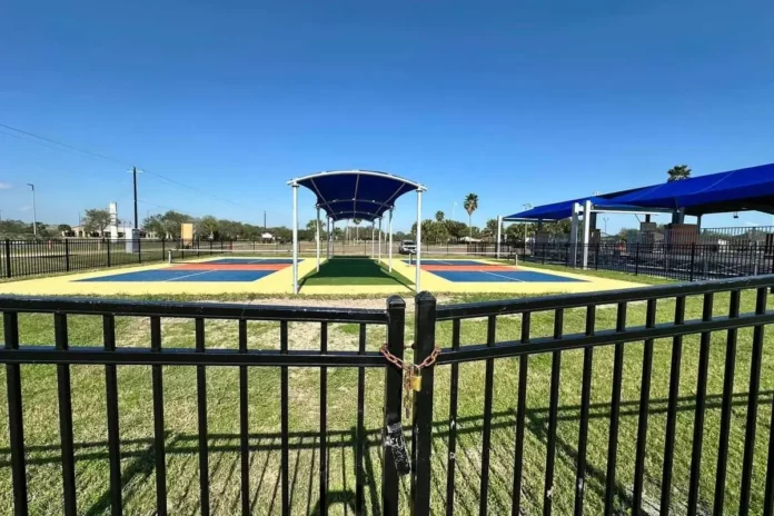 Pickleball Courts in Pedro Benavides County Park
