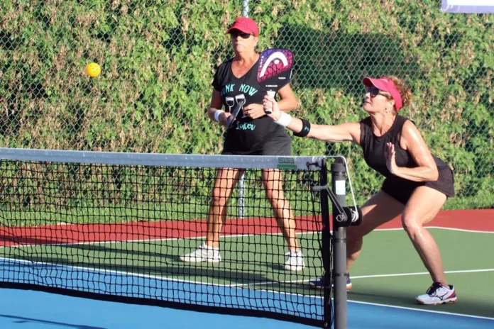 Bermudian Pickleball Players