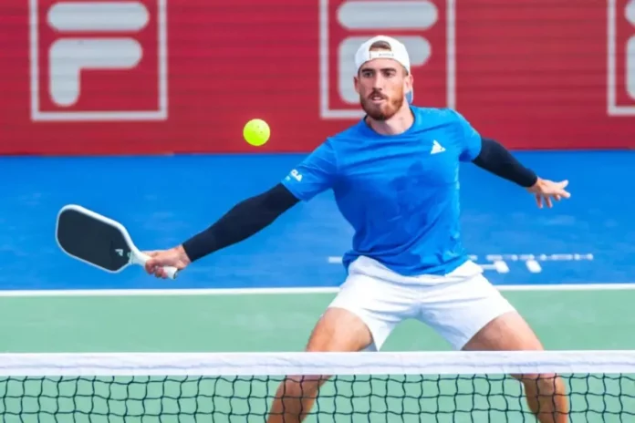 Federico Staksrud's Serving Technique