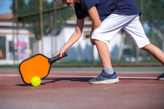 Pickleball Habits That Hurt Your Game