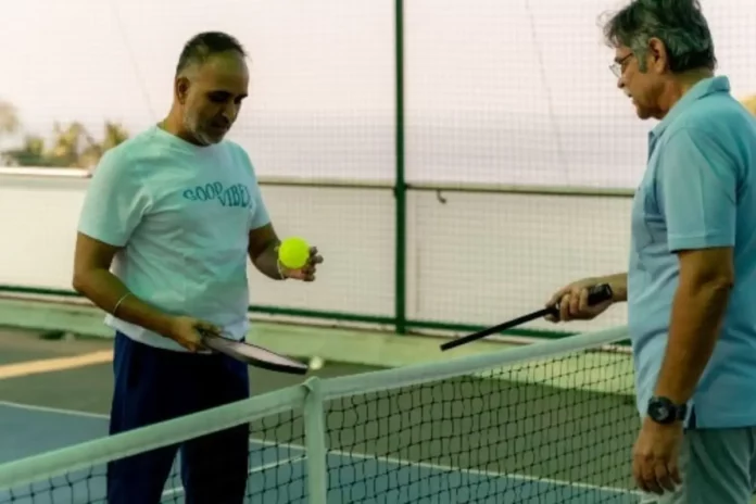 Effective Communication in Pickleball