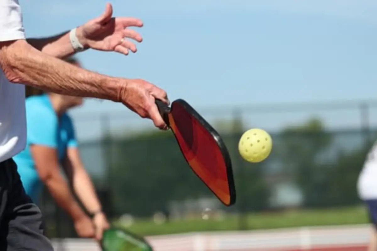 Health Benefits and Risks of Pickleball
