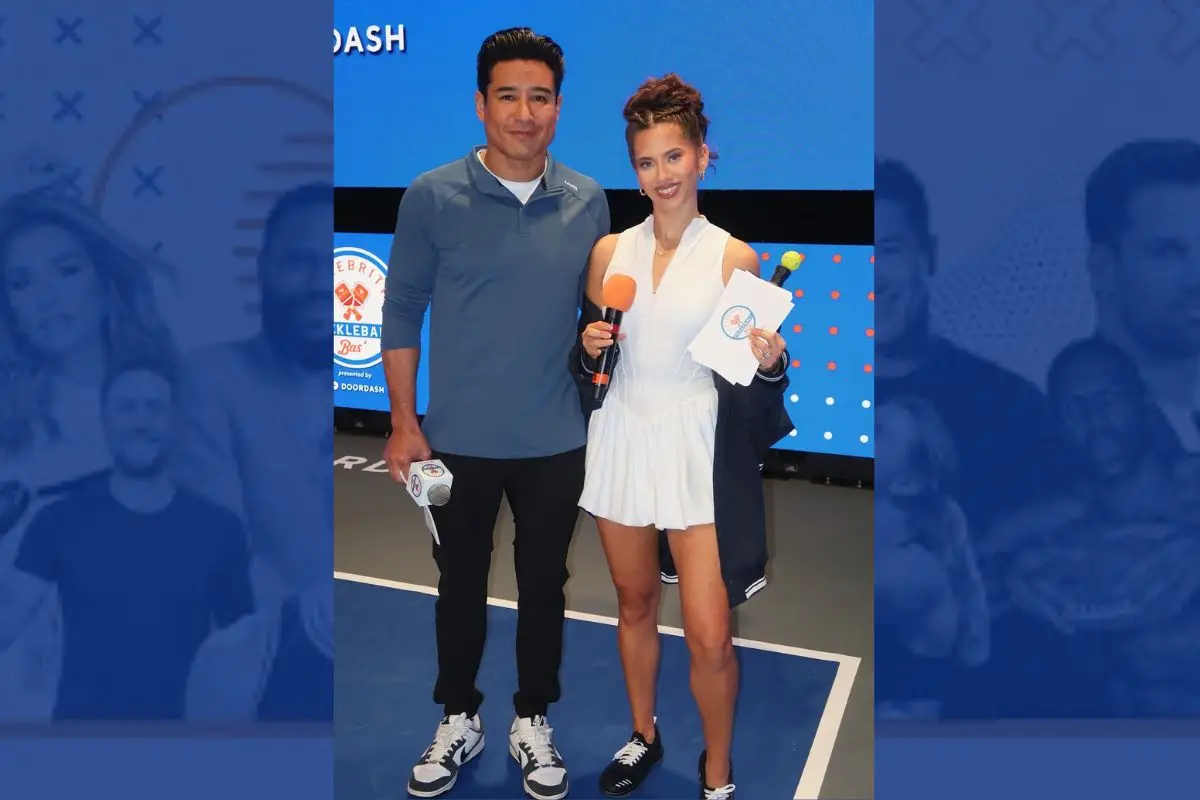 Mario Lopez & Tara Bernstein