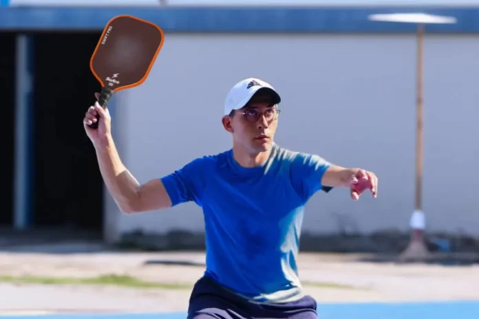 Sky Lob in Pickleball Sky Lob in Pickleball