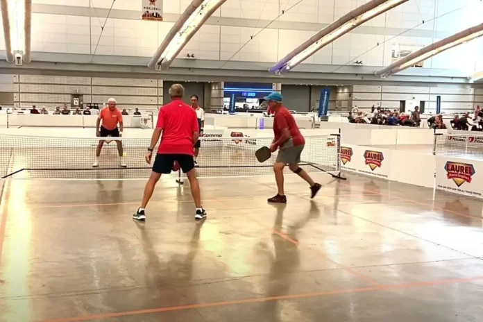 Robby Bellamy Defeats Reggie Maxwell