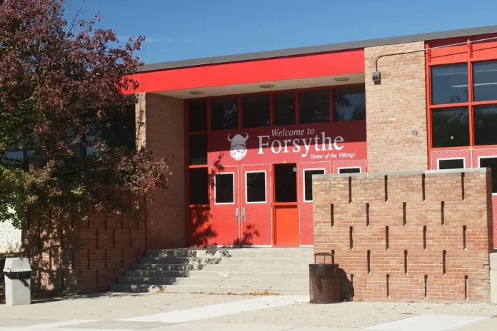 Forsythe Middle School Pickleball Training