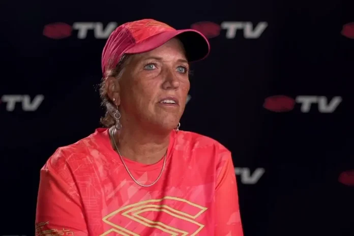 Pickleball Doubles Return Strategy