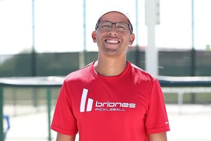 Pickleball Two-Handed Backhand Dink Tips Pickleball Two-Handed Backhand Dink Tips