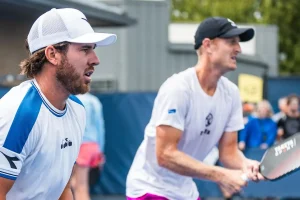 Jay Devilliers and Riley Newman Dominate to Secure Quarterfinal Berth at Cincinnati Showcase