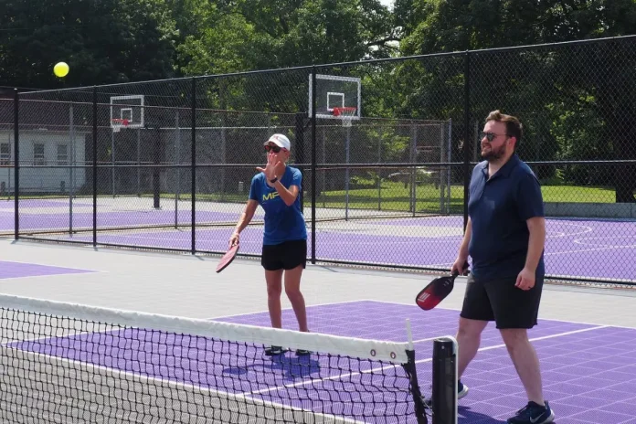 Oakbrook Park Pickleball Courts Reopening