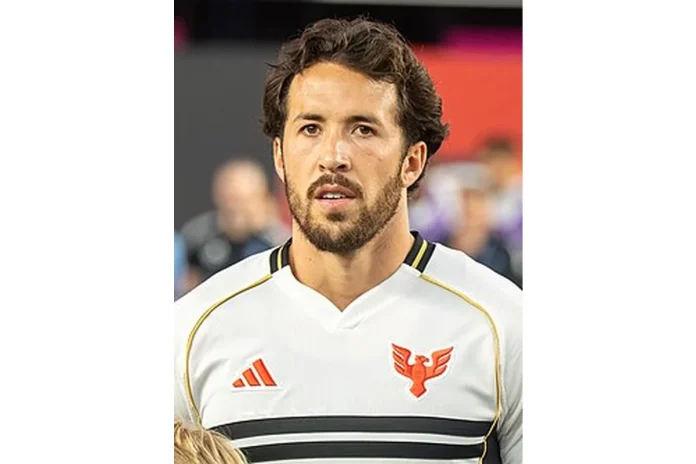 Image of Aaron Herrera