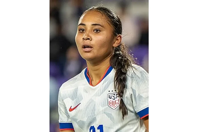 Image of Alyssa Thompson