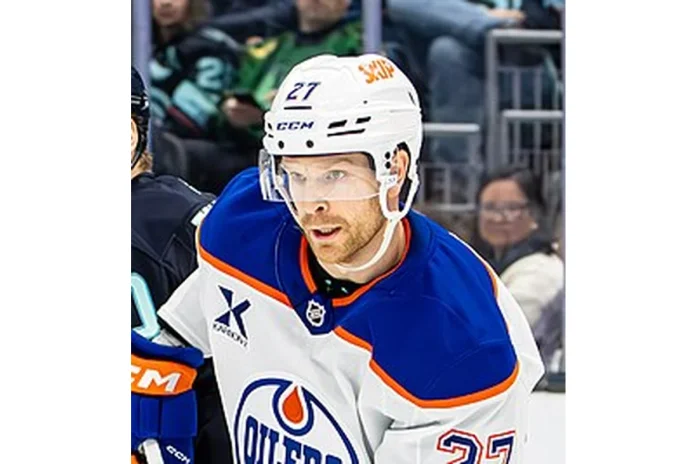 Image of Brett Kulak