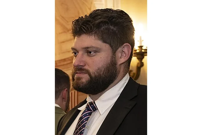 Image of Brett Toth