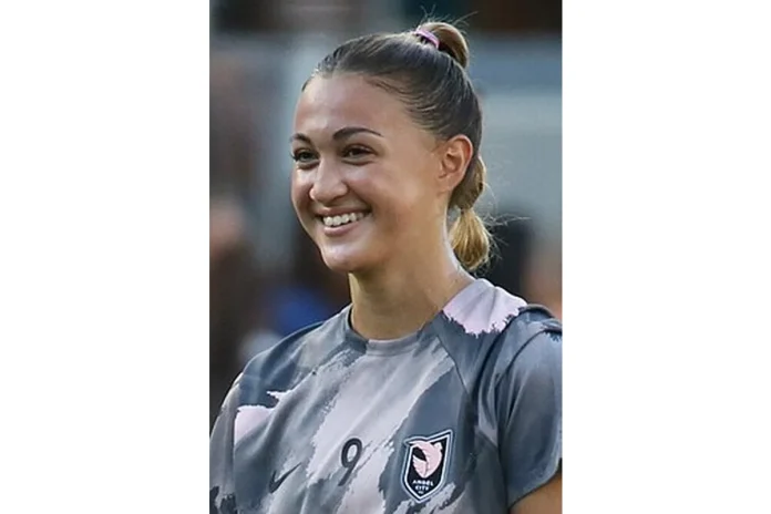 Image of Casey Phair