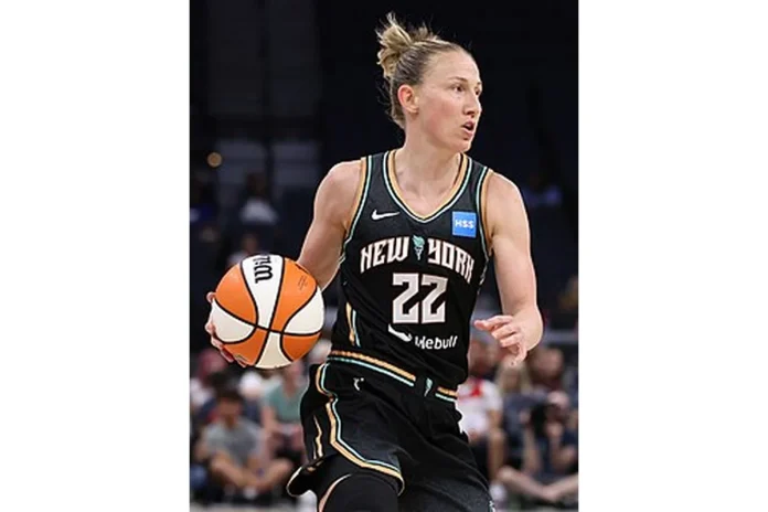 Image of Courtney Vandersloot