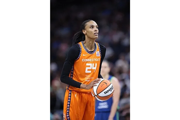 Image of DeWanna Bonner