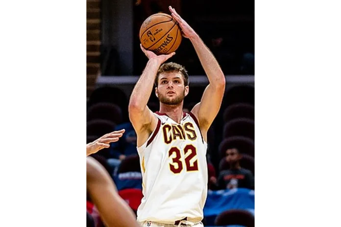 Image of Dean Wade