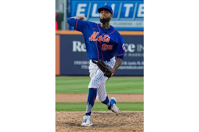 Image of Dennis Santana