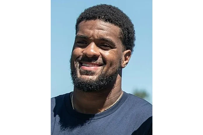 Image of Dre'Mont Jones