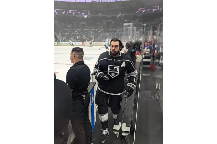 Image of Drew Doughty