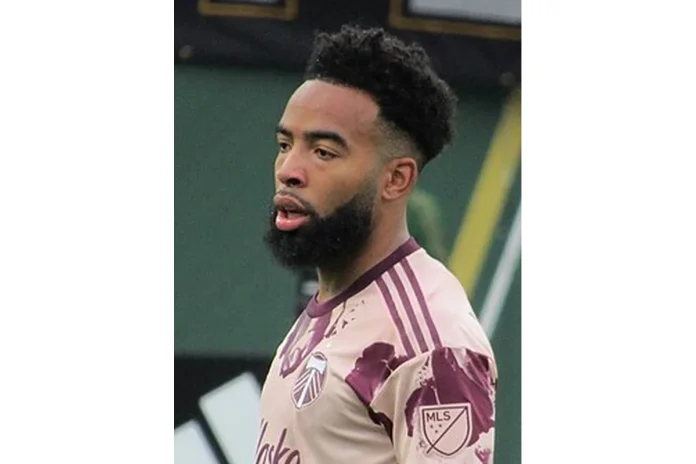 Image of Eryk Williamson