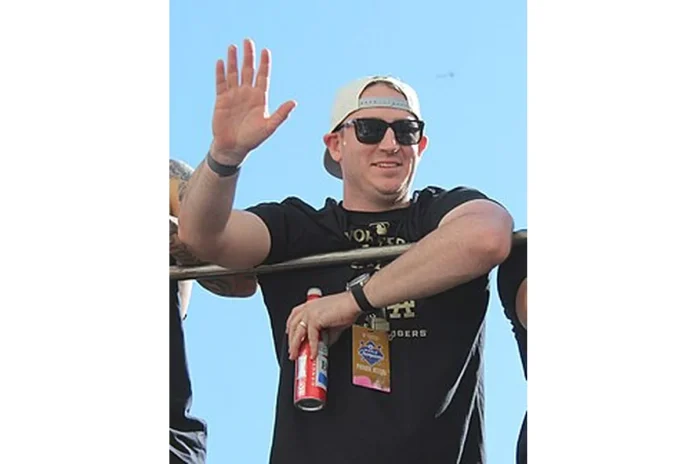 Image of Evan Phillips