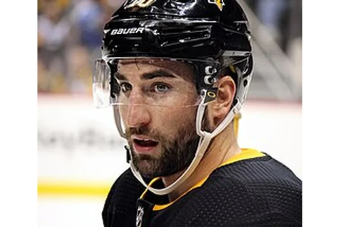 Image of Garrett Wilson (Hockey)